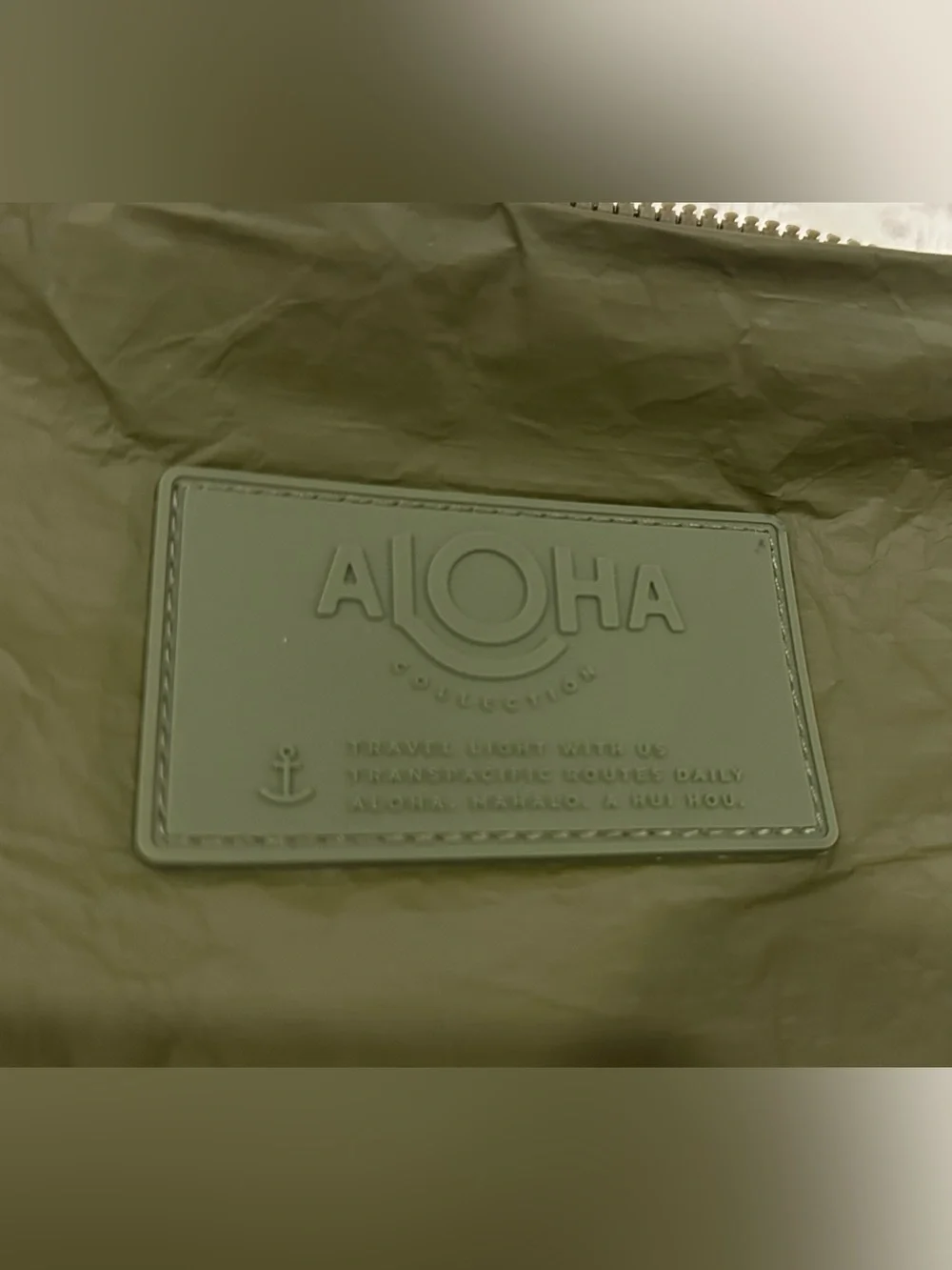 (NTW) ALOHA Collection Olive Splash-Proof Travel Pouch